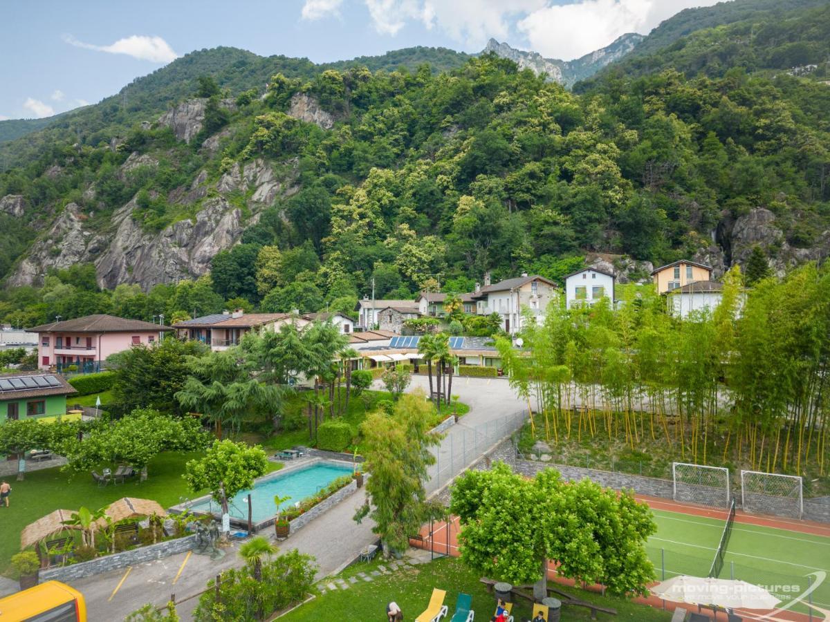 Bamboohouse Motel Riazzino Exterior foto