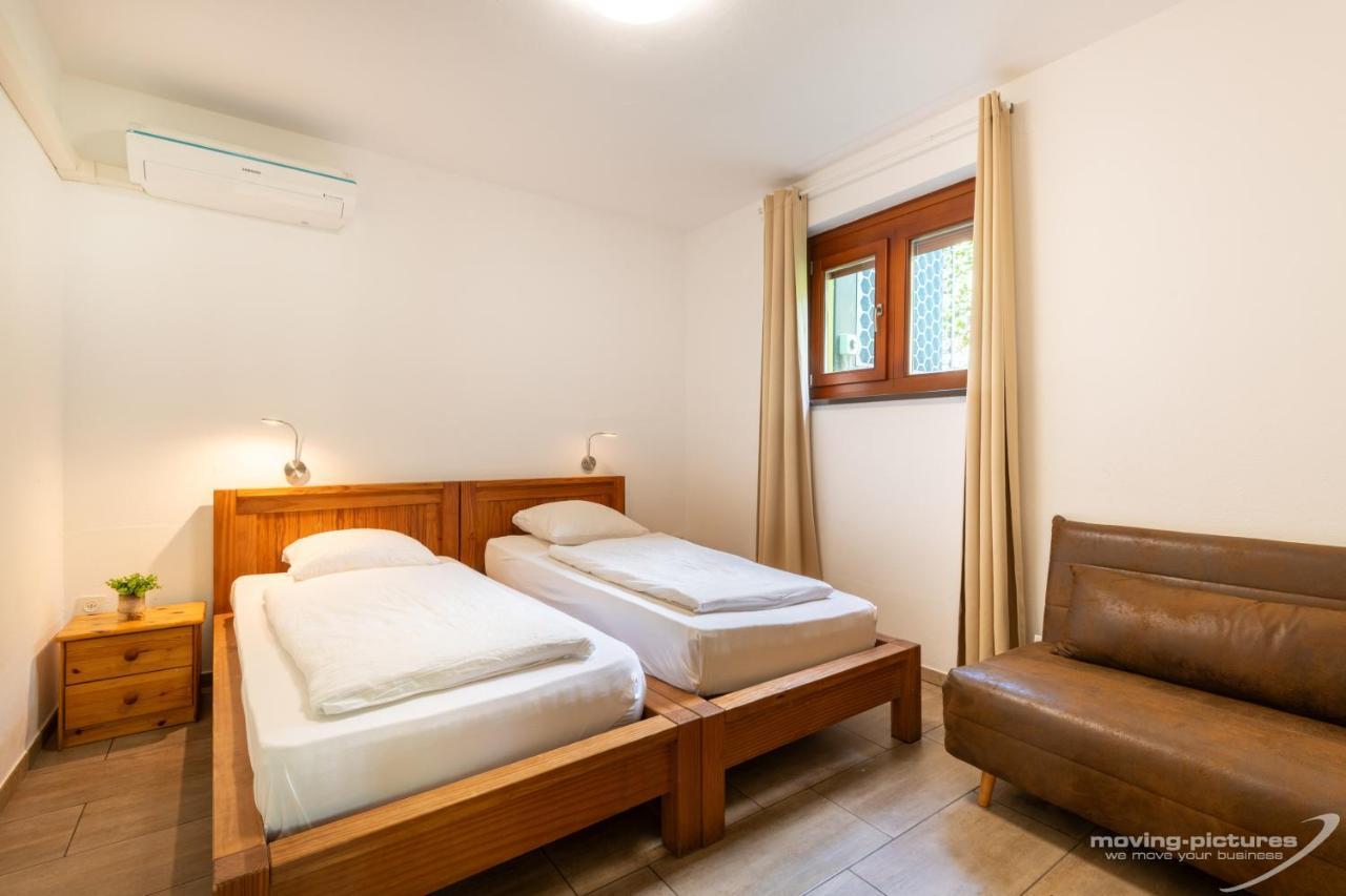 Bamboohouse Motel Riazzino Exterior foto